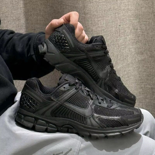 Premium Reflective Runner Sneakers – Ultra Comfort Streetwear Shoes🔥