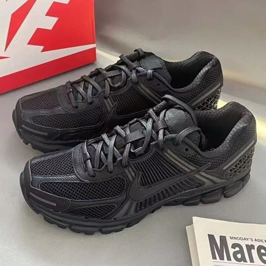 Premium Reflective Runner Sneakers – Ultra Comfort Streetwear Shoes🔥