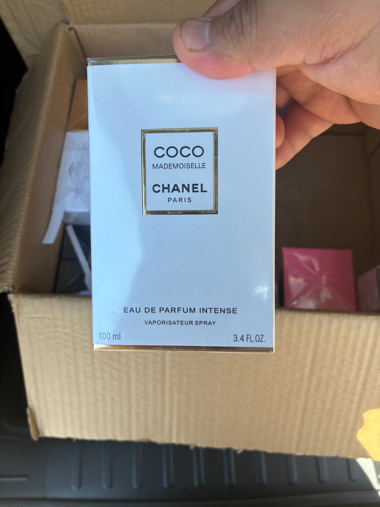 Perfumes de Alta Calidad para Hombre y Mujer | Aromas Exclusivos de Larga Duración